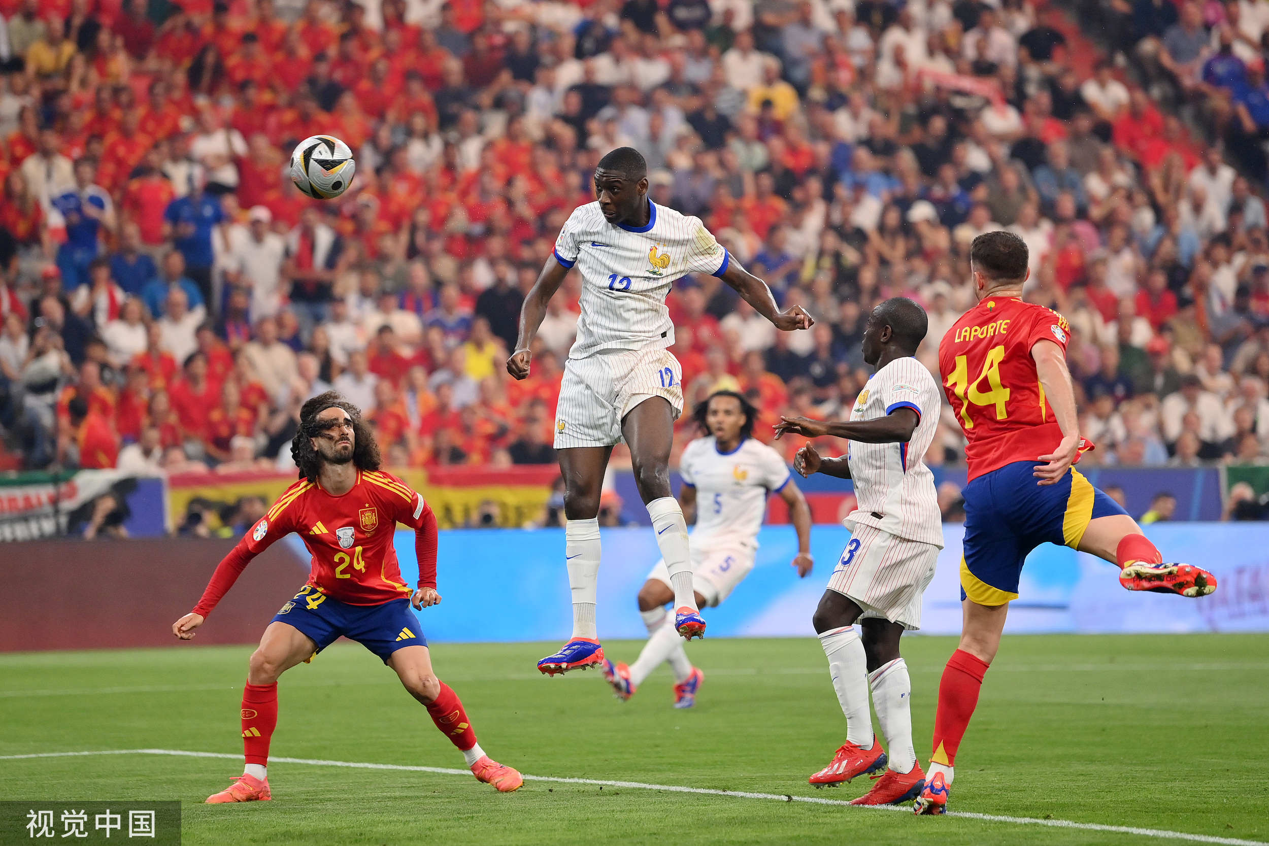 包含欧洲足球强队角逐，精彩纷呈各展神通的词条